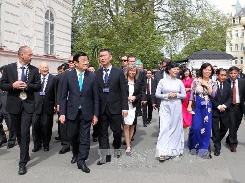 President Truong Tan Sang calls for increased mutual understanding with Czech Repu - ảnh 1